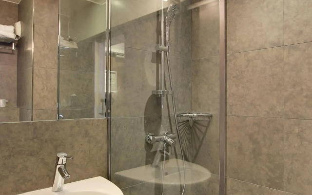 Hôtel Garden Elysées