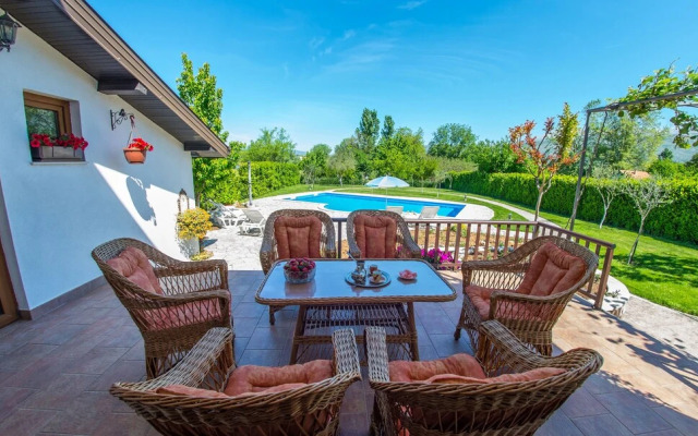 Frida Luxury Beachfront Villa
