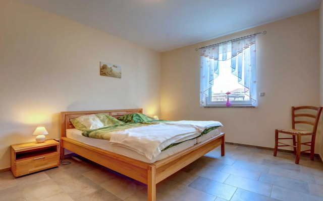 Haus Werder Wohnung 1 mit Kamin