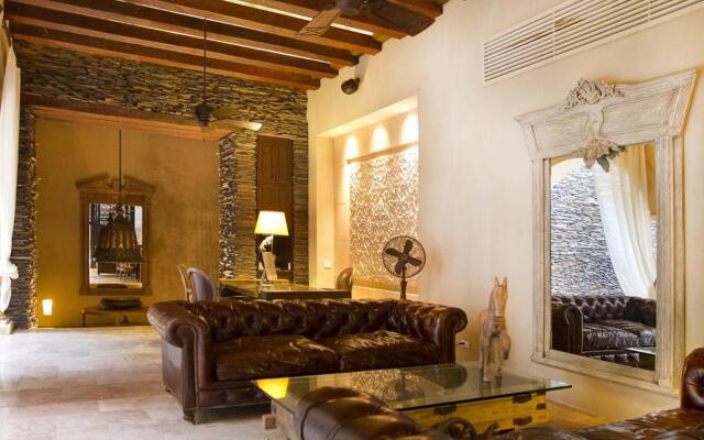 Bastión Luxury Hotel