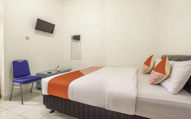 OYO 2418 Sutanto Guest House