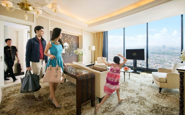 The Trans Luxury Hotel