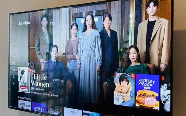 Homy studio room near taman anggrek