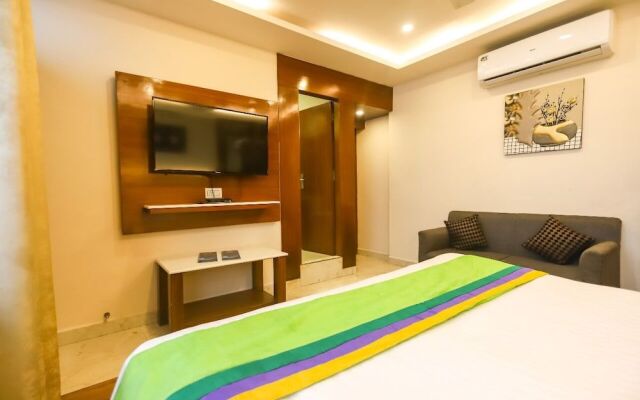 Lavish Inn