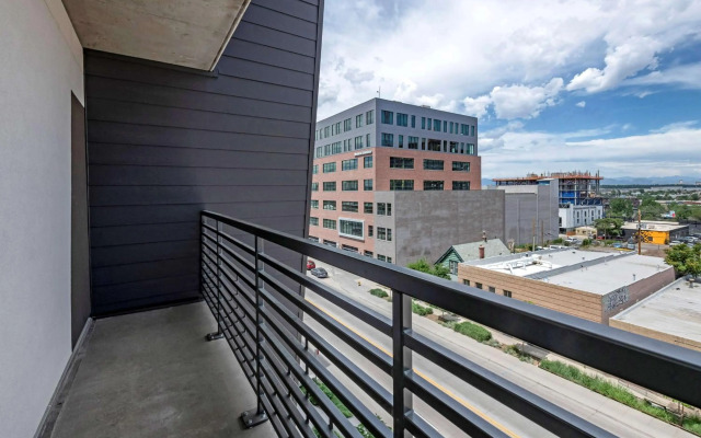 Vīb Hotel by Best Western Denver RiNo