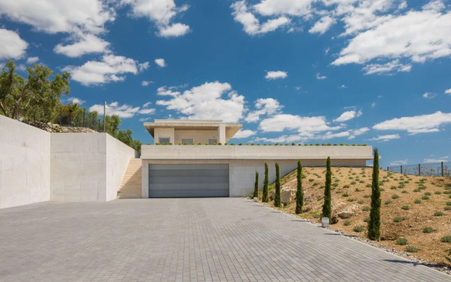 Villa Radun Home with Grand Heated Pool