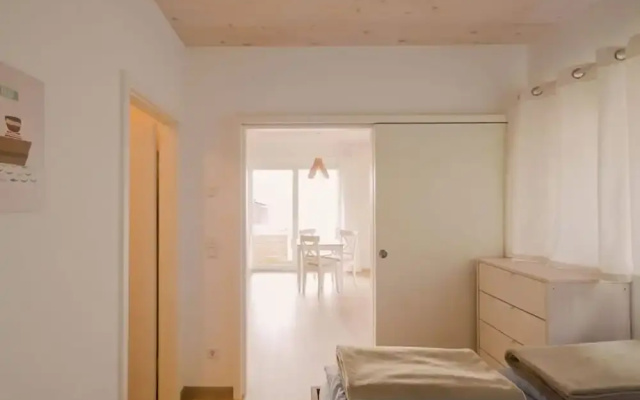 House in Reed 1 - Apartment 1