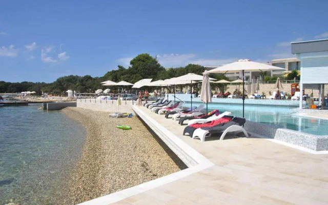 Villas Punta Skala Apartments With Pools at Beach