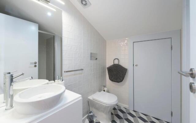 Tripas-Coração, Sá Da Bandeira Apartments