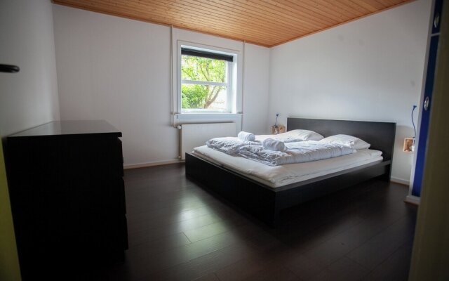 Lovely 2- Bedroom Apartment In Central Tórshavn