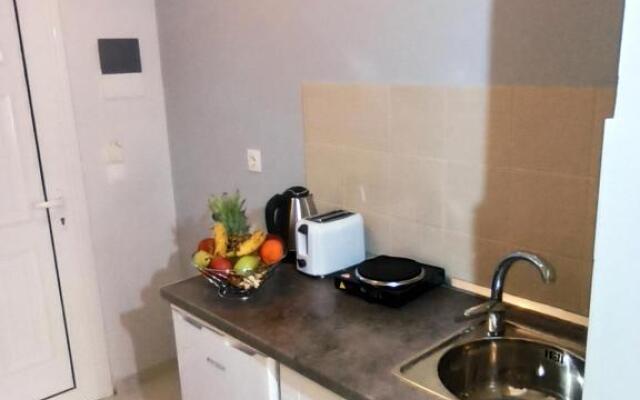 Wave Marathias Apartments