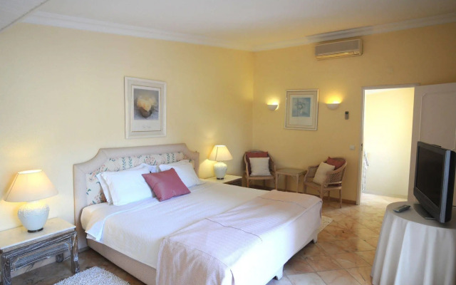 Vale Do Garrão Villas