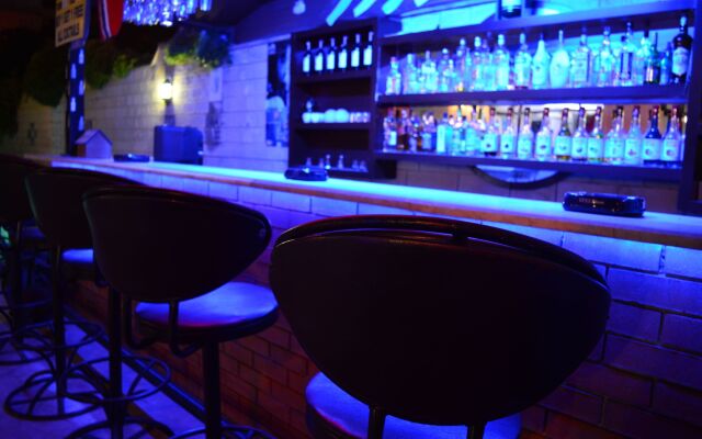 Casa Cleo Suites Hotel