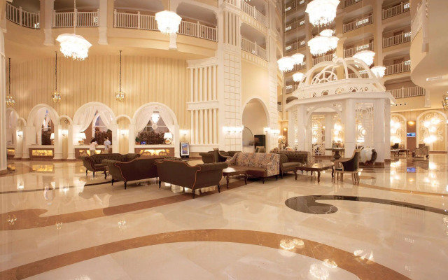 Quattro Beach Spa & Resort Hotel