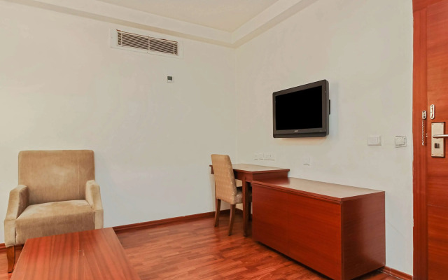 Hotel Lake View by OYO Rooms