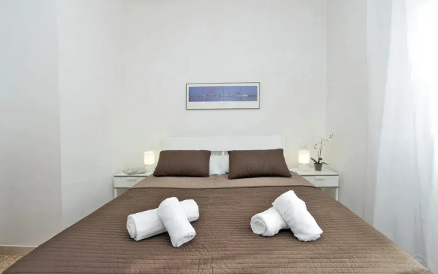 Vatican - WR Apartments