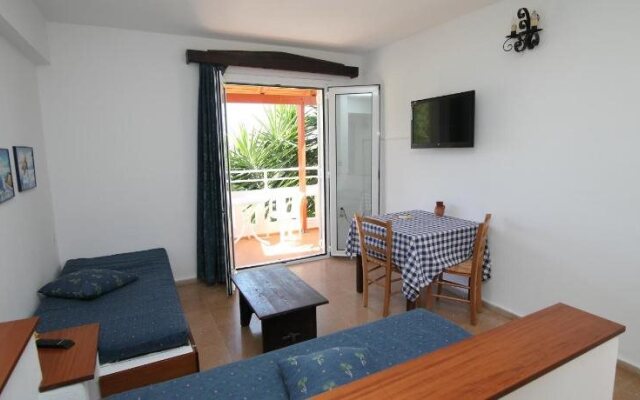 Ariadni Apartments
