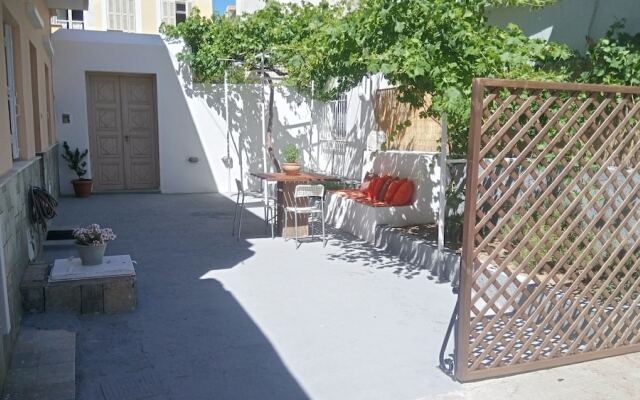 2 Bedrooms Holiday House, Kalymnos, Greece