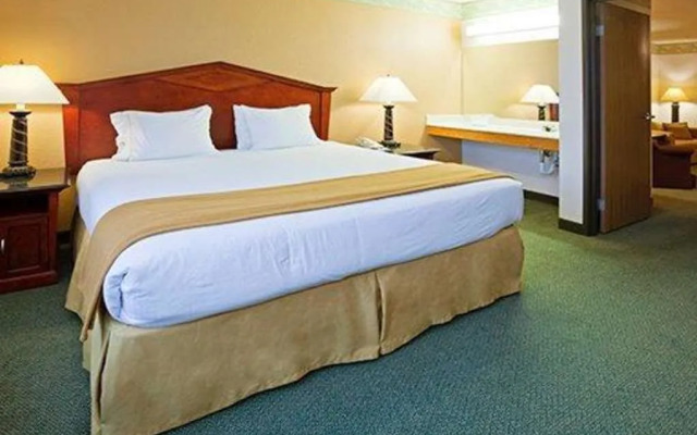 Quality Inn & Suites