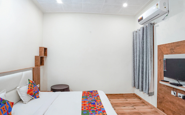 Fabhotel Sirtaj Suites