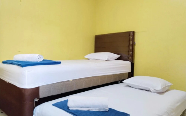 Risqia Homestay Syariah by Cocotel