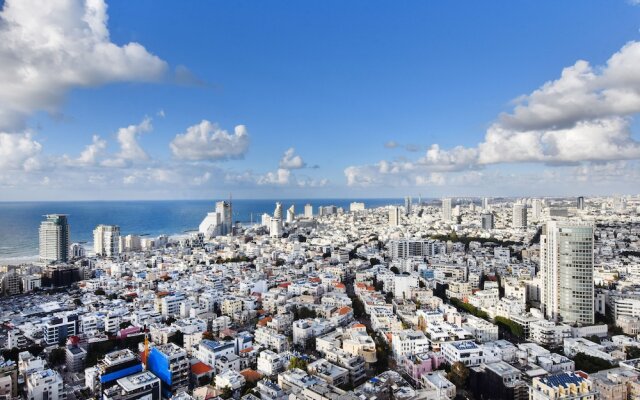 Tower Sea View Luxury 32 Floor Apartment