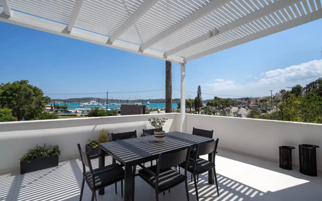 Golden Land Goutos I