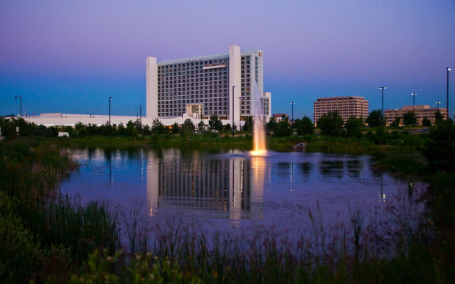 Renaissance Schaumburg Convention Center Hotel