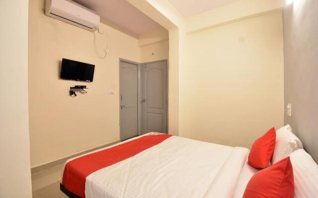 OYO 79193 Flagship Novel Inn