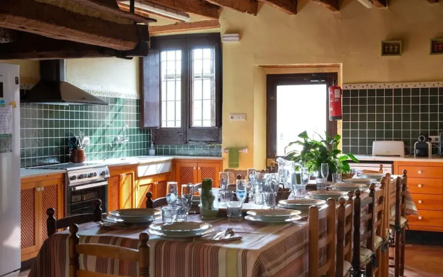 Vibranr Holiday Home in Aiguaviva With Swimming Pool
