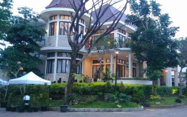 Greentrees Guest House