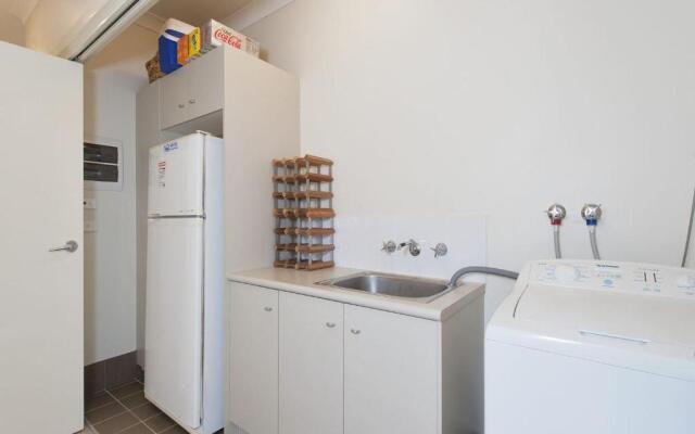 Fingal Surf and Sand, Pacific Drive, 14A