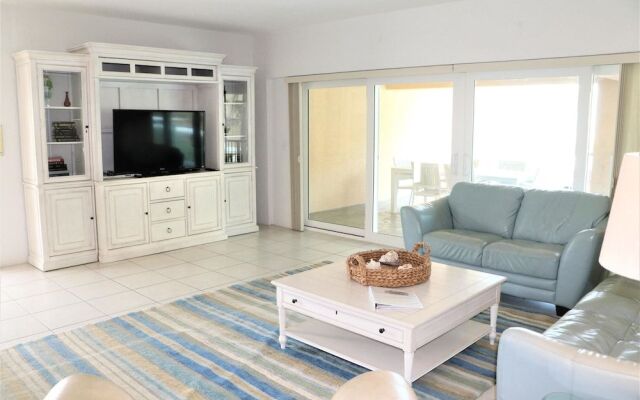 Jamaica Royale T22 - 2 Br Condo