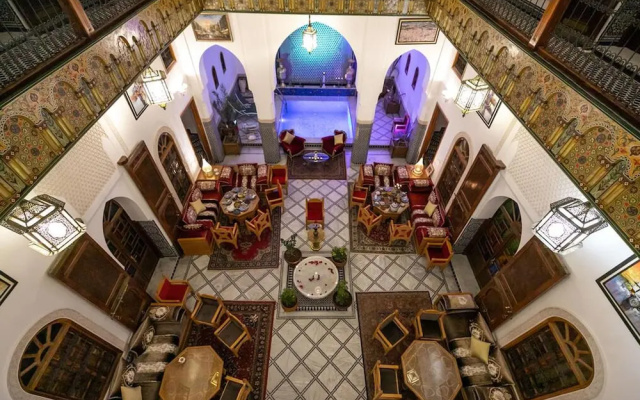 Room in B&B - Riad Authentic Palace & Spa -jawhara