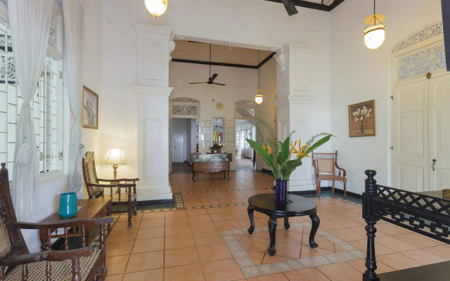 Royce Boutique Hotel