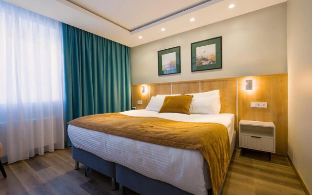 Apart-hotel on Nikolay Nikonov 18
