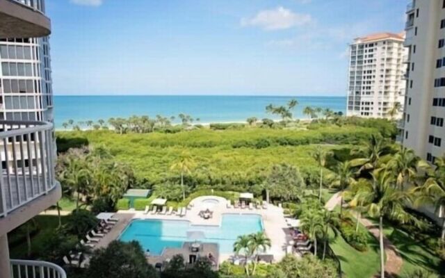 Cozy Condo with Gorgeous View of the Beach and Gulf by RedAwning