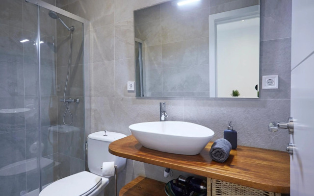 LEEWAYS APARTMENT in ZURITA