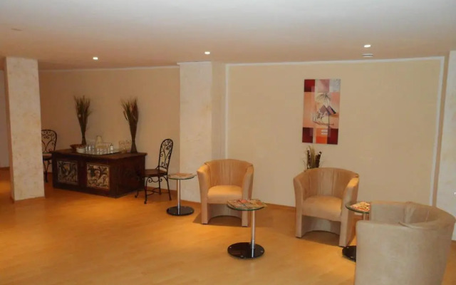 Europark Hotel International