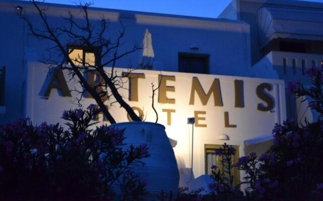 Artemis Hotel