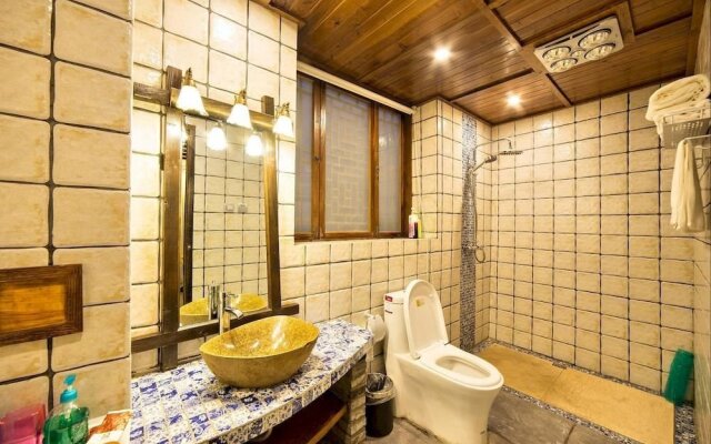 Lijiang Yunman Inn