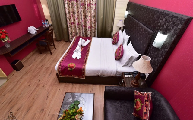 Hotel The Grand Mamta