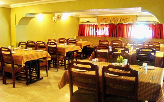 Hotel Kishan Kunj