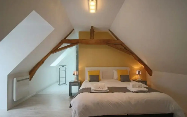 Villa in Monce-en-belin Near Le Mans Circuit