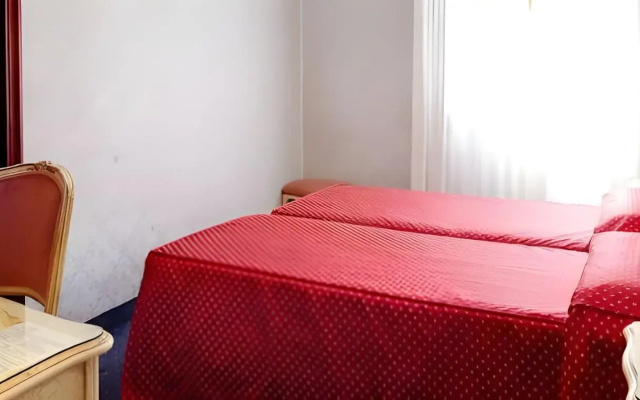 Hotel Diana