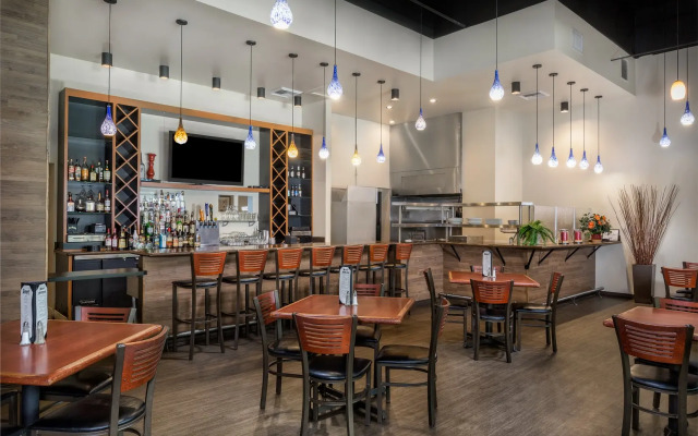 Desert Palms Hotel & Suites