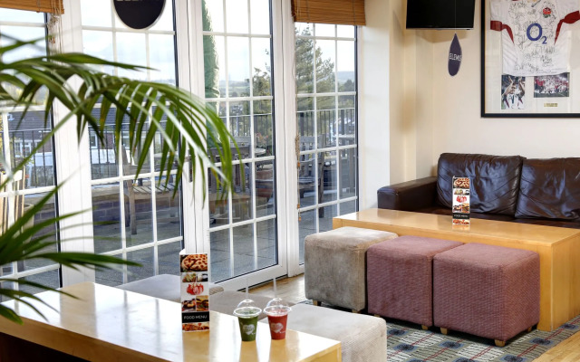 Crowne Plaza East Midlands Airport by IHG