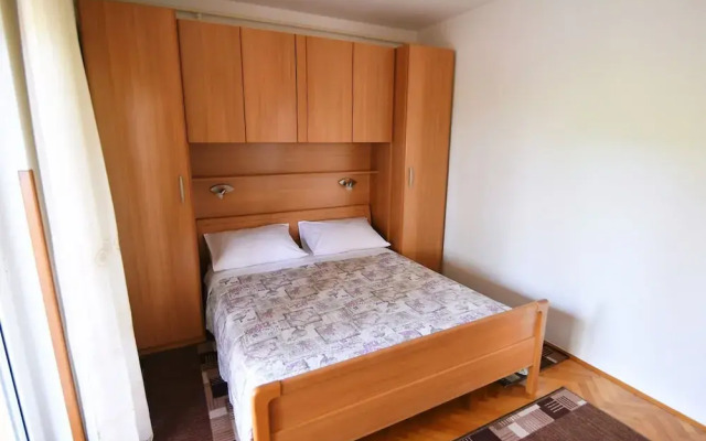 Scenic Retreat Rooms and Family Apartment