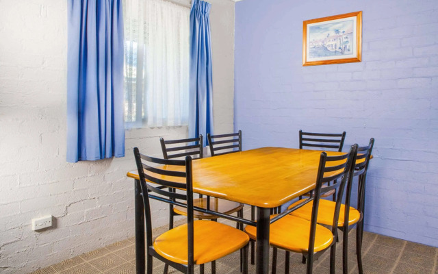 Balan Village Motel