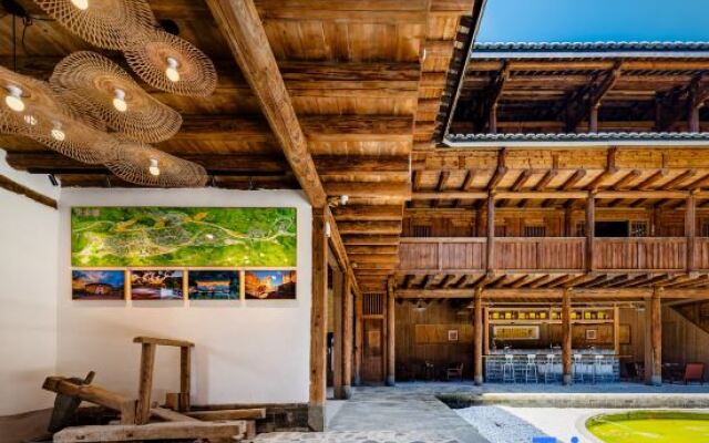 Xinsu Changrong Tulou Cultural Homestay (Yunshui Ballad Shop)